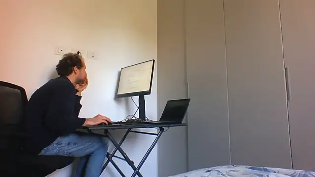 andre italy online show from 04/08/26, 03:13