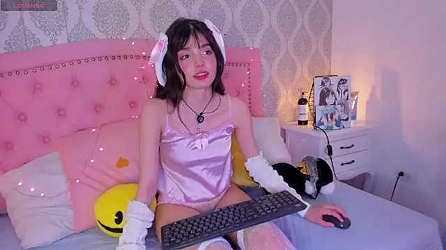 dolly kitter online show from 06/11/26, 02:44