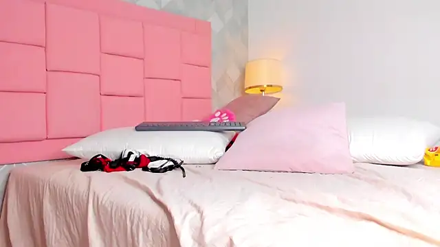 dolly kitter online show from 03/30/26, 12:12