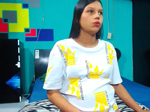 Snapshot of analyn-2027 chatting on 02/25/26, 01:06 analyn-2027 online show from 02/25/26, 01:06