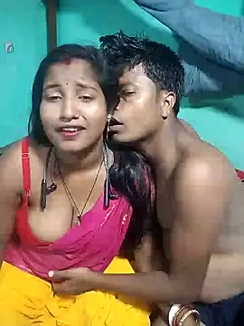 Snapshot of Your_deshibhabi25years chatting on 07/11/26, 08:36 Your deshibhabi25years online show from 07/11/26, 08:36