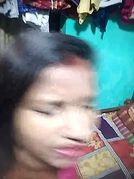 Snapshot of Your_deshibhabi25years chatting on 06/04/26, 03:28 Your deshibhabi25years online show from 06/04/26, 03:28