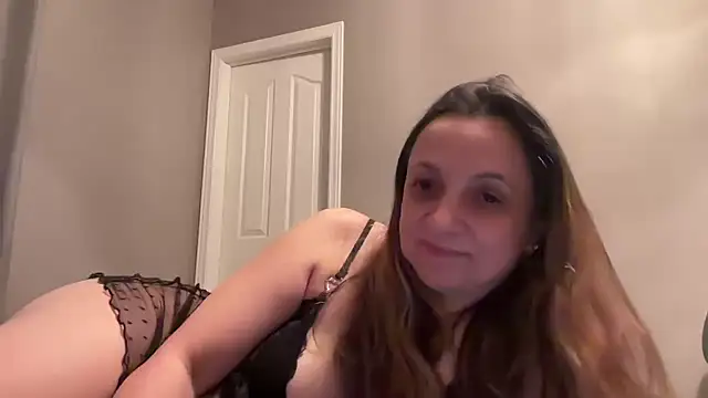 ShyFlameLive online show from 04/15/26, 12:49