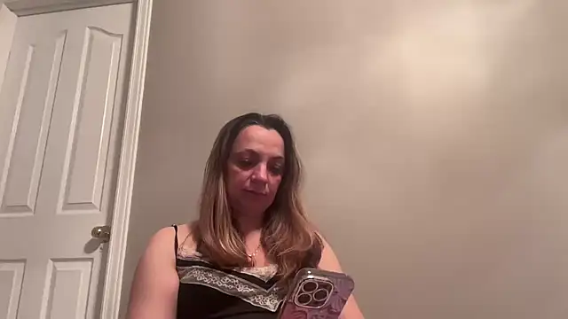 Snapshot of ShyFlameLive chatting on 03/01/26, 02:11 ShyFlameLive online show from 03/01/26, 02:11