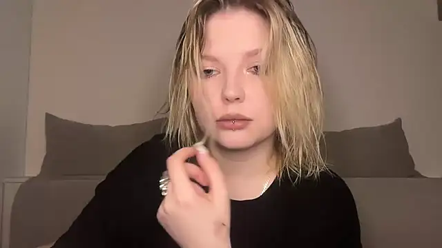 Ophelia Ritz online show from 03/20/26, 12:33