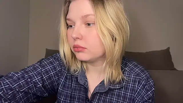 Ophelia Ritz online show from 04/09/26, 11:00