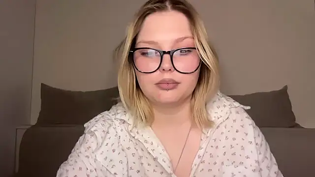 Ophelia Ritz online show from 03/26/26, 11:02