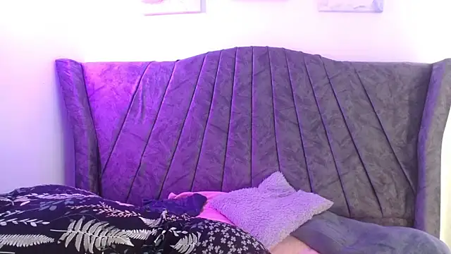 Iris bloom69 online show from 03/03/26, 12:34