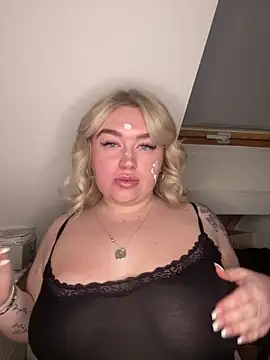 TwoWayT xx online show from 02/18/26, 10:22