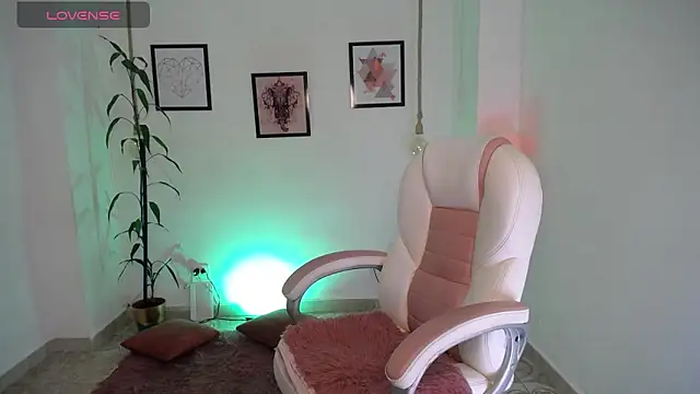 adhara 11 online show from 03/12/26, 11:09