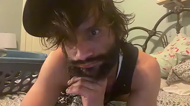Snapshot of TrndSettr chatting on 06/16/26, 11:27 TrndSettr online show from 06/16/26, 11:27