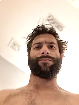 Snapshot of TrndSettr chatting on 02/16/26, 11:46 TrndSettr online show from 02/16/26, 11:46