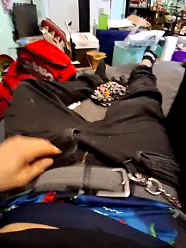 Snapshot of TrndSettr chatting on 02/08/26, 02:31 TrndSettr online show from 02/08/26, 02:31