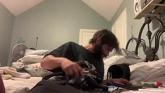 TrndSettr online show from 03/24/26, 03:06