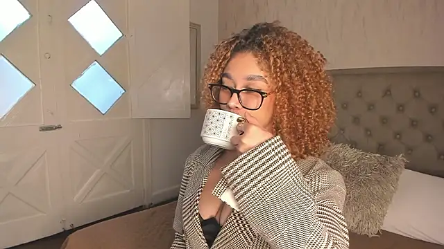 Sienna brunette online show from 02/24/26, 12:06