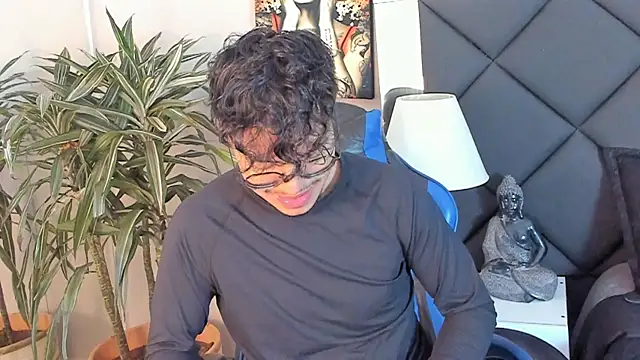 kai storn online show from 04/12/26, 11:46