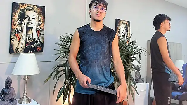 Snapshot of kai_storn chatting on 05/19/26, 10:55 kai storn online show from 05/19/26, 10:55