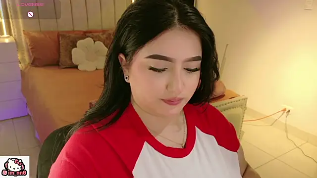 Snapshot of ninna_sweet chatting on 05/27/26, 01:18 ninna sweet online show from 05/27/26, 01:18