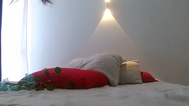 sensualstryp online show from 04/11/26, 10:46