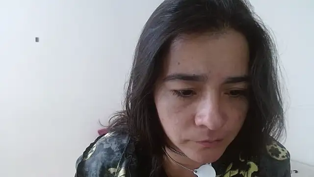 Snapshot of sensualstryp chatting on 06/06/26, 09:42 sensualstryp online show from 06/06/26, 09:42