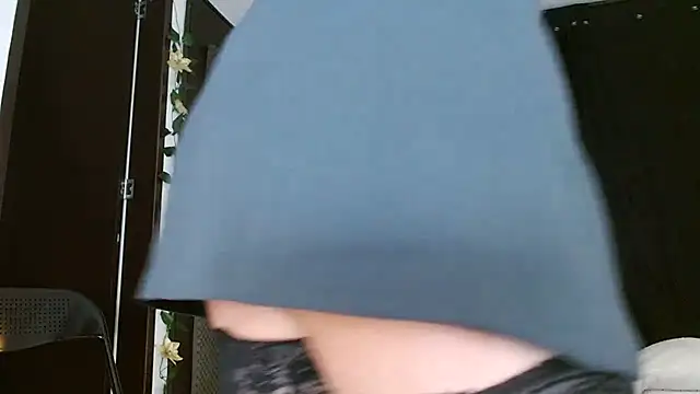 sensualstryp online show from 03/28/26, 01:39