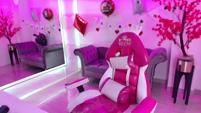 Snapshot of Zoe_18T chatting on 02/20/26, 07:38 Zoe 18T online show from 02/20/26, 07:38