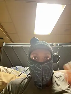 Snapshot of ProveYourLoyalty2 chatting on 02/14/26, 12:27 ProveYourLoyalty2 online show from 02/14/26, 12:27