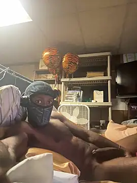 Snapshot of ProveYourLoyalty2 chatting on 03/25/26, 06:02 ProveYourLoyalty2 online show from 03/25/26, 06:02