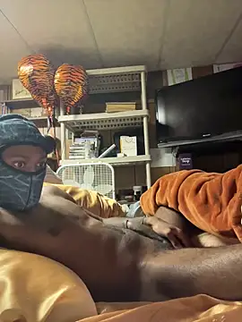 Snapshot of ProveYourLoyalty2 chatting on 03/28/26, 07:20 ProveYourLoyalty2 online show from 03/28/26, 07:20