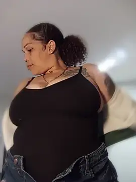 harleycakess online show from 04/24/26, 07:43