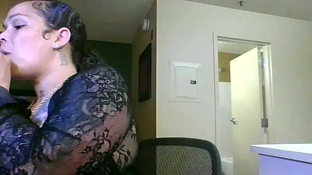 harleycakess online show from 04/13/26, 09:46