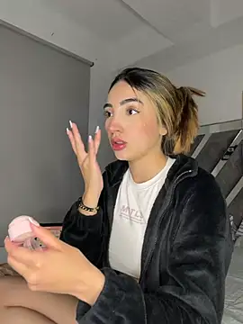 Snapshot of KimCollinss chatting on 02/07/26, 01:13 KimCollinss online show from 02/07/26, 01:13