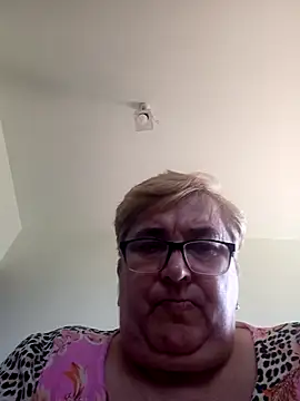 SusanStar874 online show from 04/05/26, 12:45