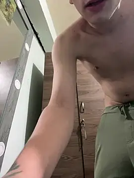 Snapshot of Andy12912 chatting on 02/25/26, 03:34 Andy12912 online show from 02/25/26, 03:34