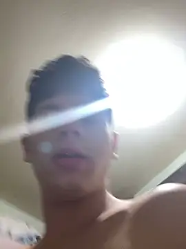 Snapshot of Andy12912 chatting on 02/08/26, 04:26 Andy12912 online show from 02/08/26, 04:26