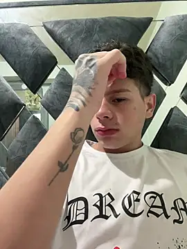 Snapshot of Andy12912 chatting on 02/03/26, 05:18 Andy12912 online show from 02/03/26, 05:18