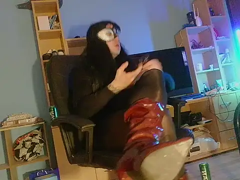 NylonSlave32 online show from 02/03/26, 04:32