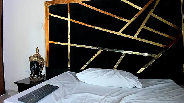 Snapshot of AngieLafourcade chatting on 03/01/26, 01:55 AngieLafourcade online show from 03/01/26, 01:55