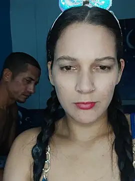 Snapshot of Perla_and_Maikol chatting on 02/17/26, 12:08 Perla and Maikol online show from 02/17/26, 12:08