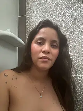 Snapshot of paulina_ponce chatting on 02/19/26, 10:18 paulina ponce online show from 02/19/26, 10:18