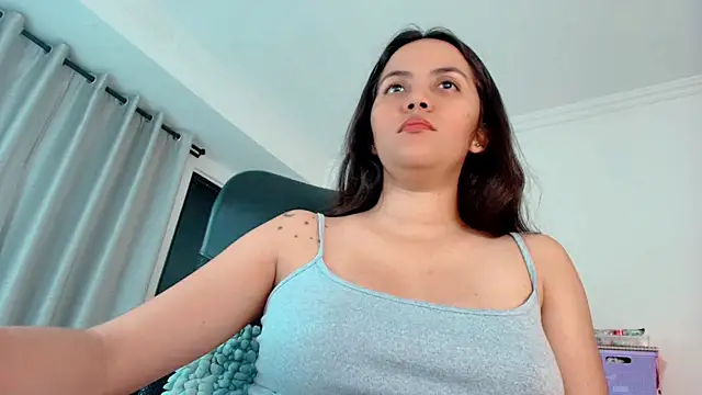 Snapshot of paulina_ponce chatting on 02/04/26, 11:55 paulina ponce online show from 02/04/26, 11:55