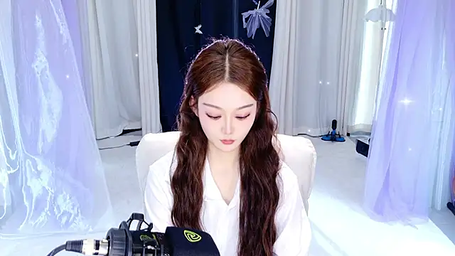 Dancer Lucky-Nini online show from 02/18/26, 08:00