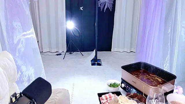 Dancer Lucky-Nini online show from 02/10/26, 01:10