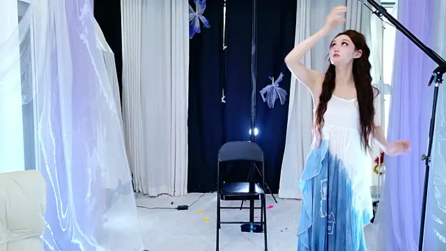 Snapshot of Dancer_Lucky-Nini chatting on 03/05/26, 07:05 Dancer Lucky-Nini online show from 03/05/26, 07:05