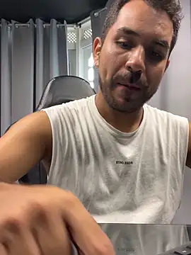 Snapshot of noa_desire chatting on 03/01/26, 09:15 noa desire online show from 03/01/26, 09:15