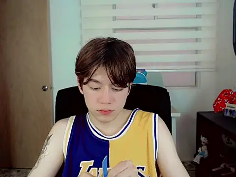 duvisex19 online show from 02/06/26, 09:22