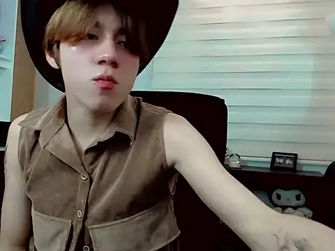 duvisex19 online show from 03/17/26, 03:09