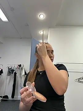 MonicaWestt online show from 04/05/26, 06:20