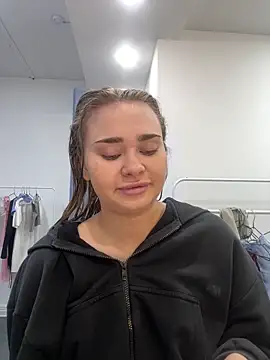 Snapshot of MonicaWestt chatting on 02/15/26, 06:47 MonicaWestt online show from 02/15/26, 06:47