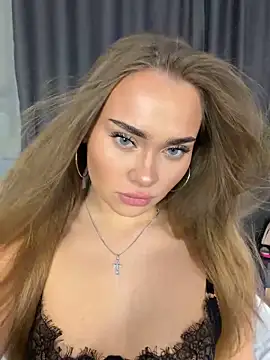 MonicaWestt online show from 05/21/26, 07:06